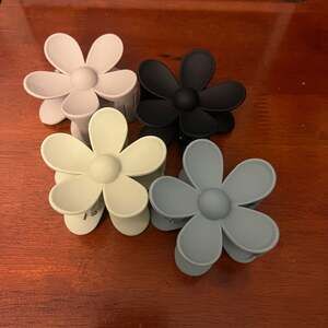 BUNDLE Flower Hair Claw Clip